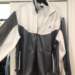 Jordan light jacket